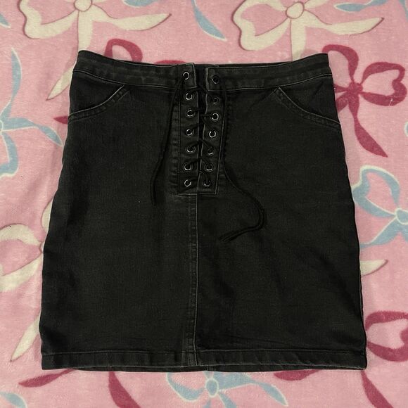 Forever 21 Solid Black Whimsigoth Tie Up Mini Skirt Juniors Size Small - Picture 1 of 5